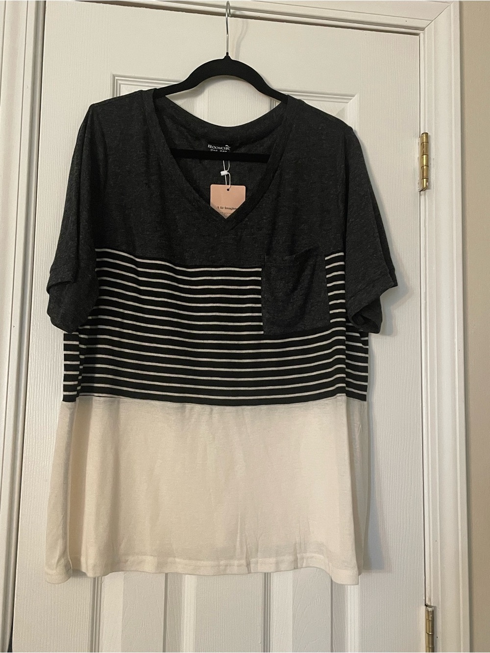 BloomChic Charcoal V-Neck‎ Knit Top